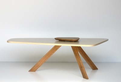 Katri coffee table